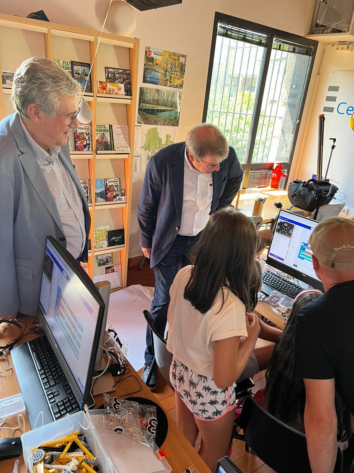 Visita al Taller Girl Steam en Leiro.