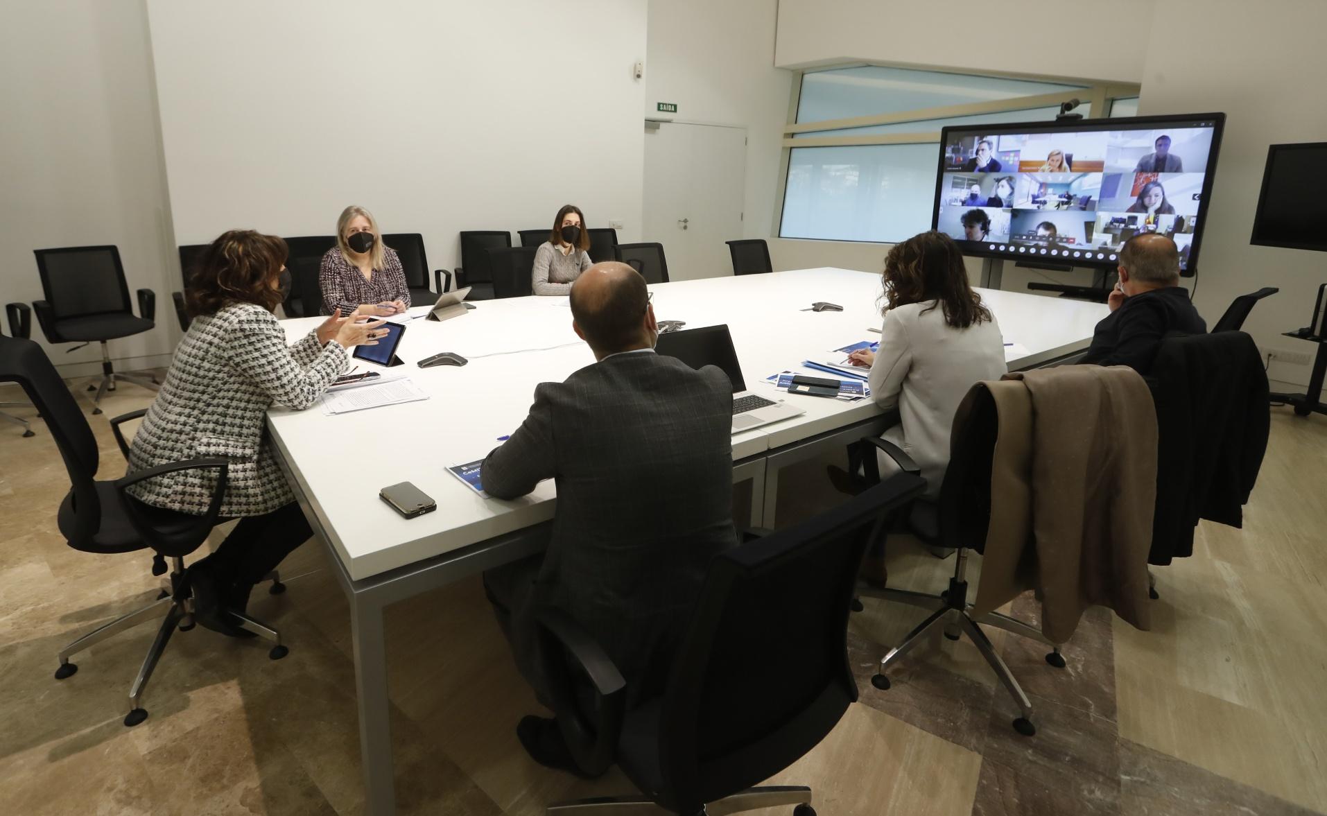 Comisión de seguimiento del acuerdo de capacitación digital.